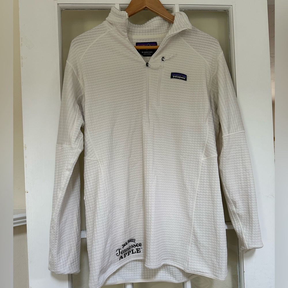 Patagonia Off-White Women's Pullover (Size XL)